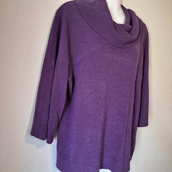 Designer Originals purple turtleneck 3/4 trumpet sleeve Xlarge - Picture 2 of 10